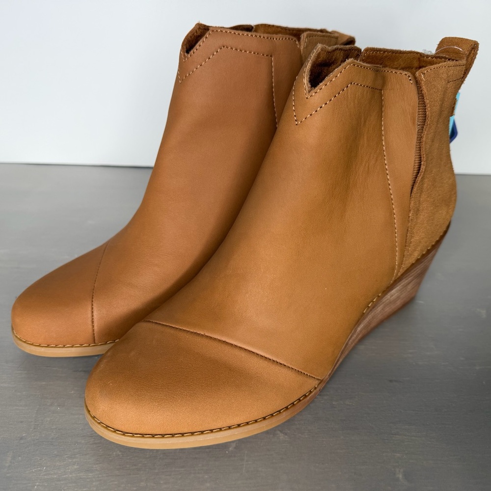 TOMS Kelsey Boots Womens Size 9 Tan Brown  Suede Wedge Ankle Booties NWT - Picture 3 of 11